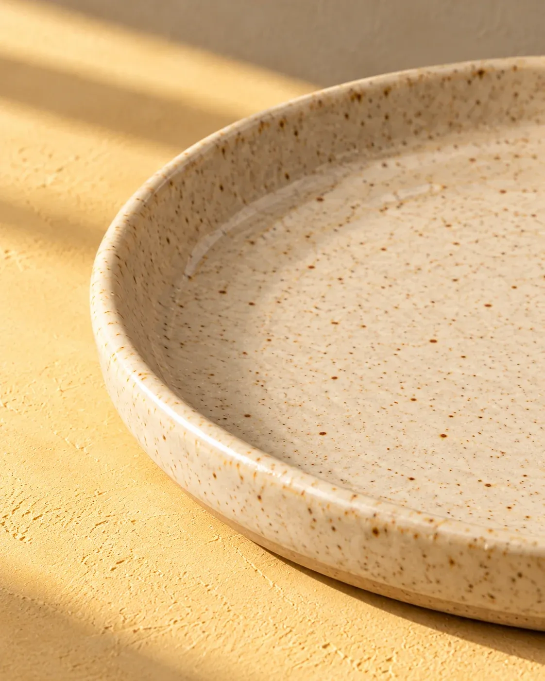 Oat glaze detail of Side Plate